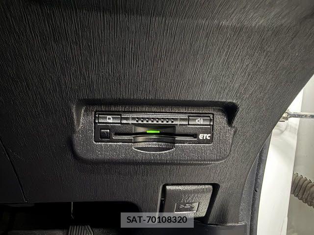 Toyota PRIUS ALPHA 2015-01 7329528-21