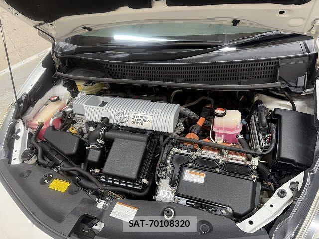 Toyota PRIUS ALPHA 2015-01 7329528-27