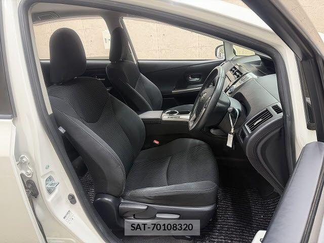 Toyota PRIUS ALPHA 2015-01 7329528-3