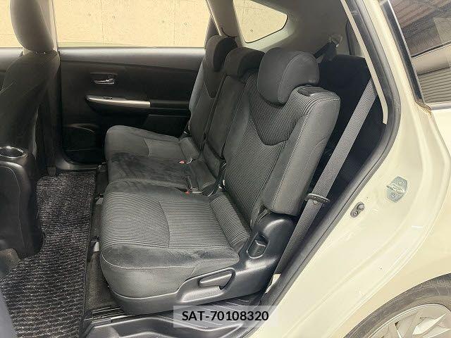 Toyota PRIUS ALPHA 2015-01 7329528-6