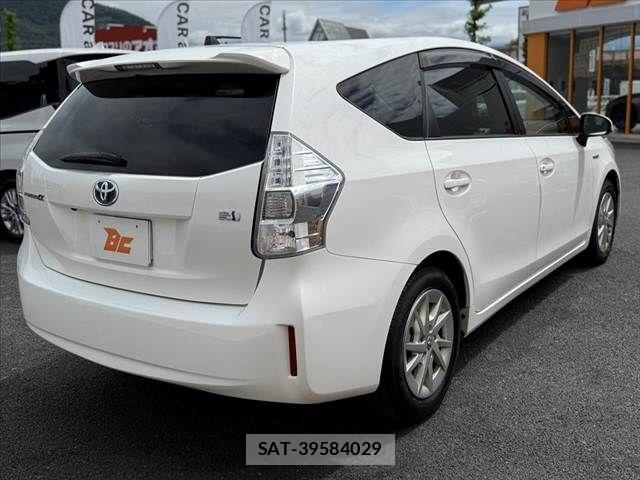 Toyota PRIUS ALPHA 2013-03 7329535-14