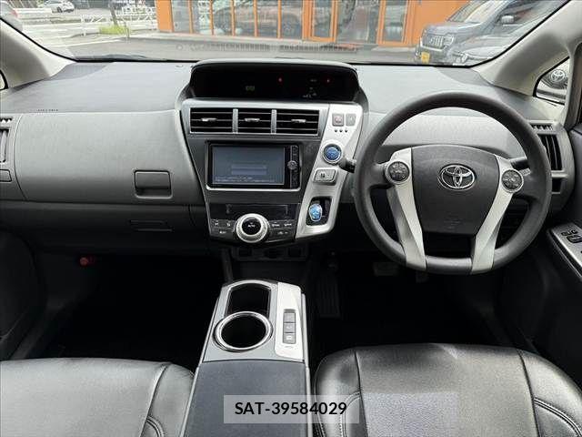 Toyota PRIUS ALPHA 2013-03 7329535-1