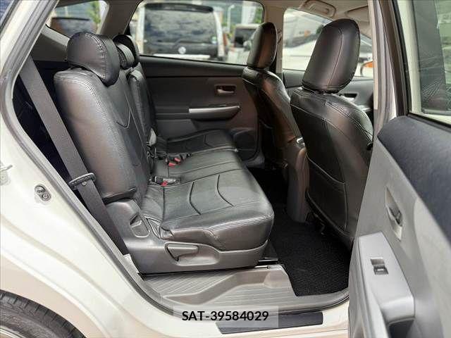 Toyota PRIUS ALPHA 2013-03 7329535-19