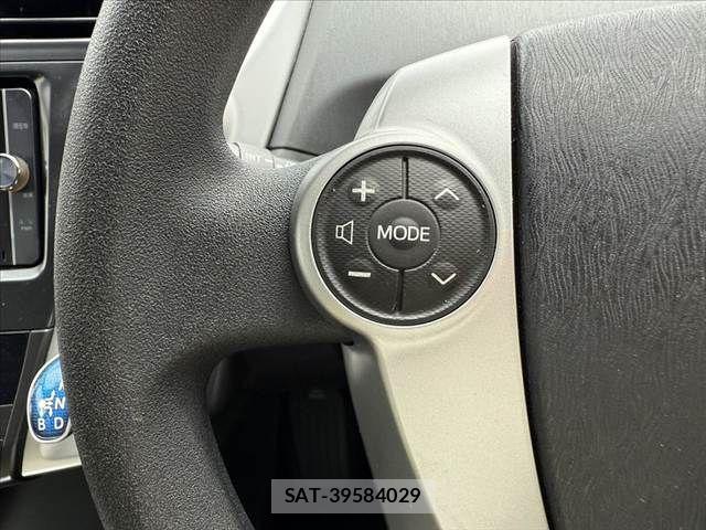 Toyota PRIUS ALPHA 2013-03 7329535-26