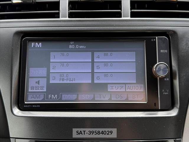 Toyota PRIUS ALPHA 2013-03 7329535-5
