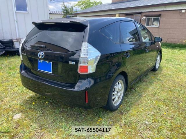 Toyota PRIUS ALPHA 2011-07 7329554-6