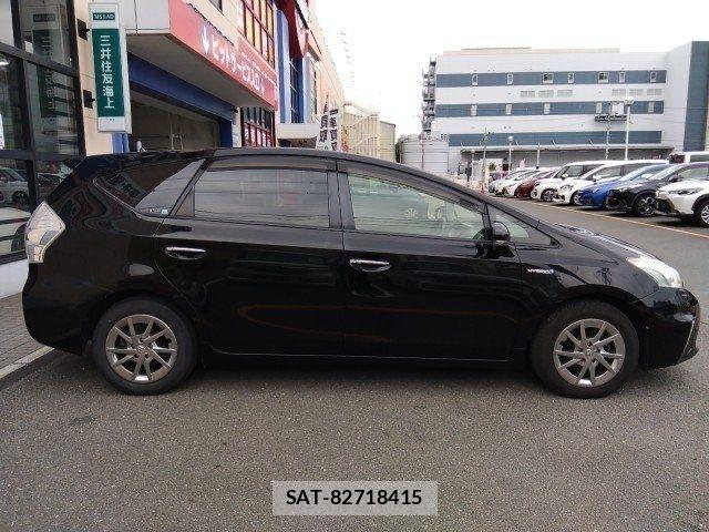 Toyota PRIUS ALPHA 2014-06 7329536-9