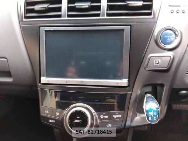 Toyota PRIUS ALPHA 2014-06 7329536-20