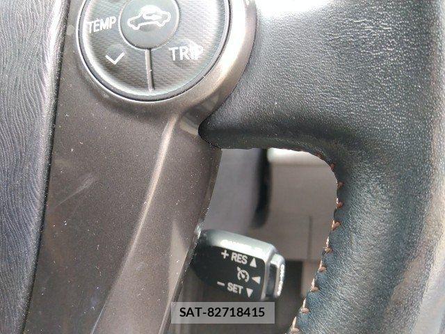 Toyota PRIUS ALPHA 2014-06 7329536-22