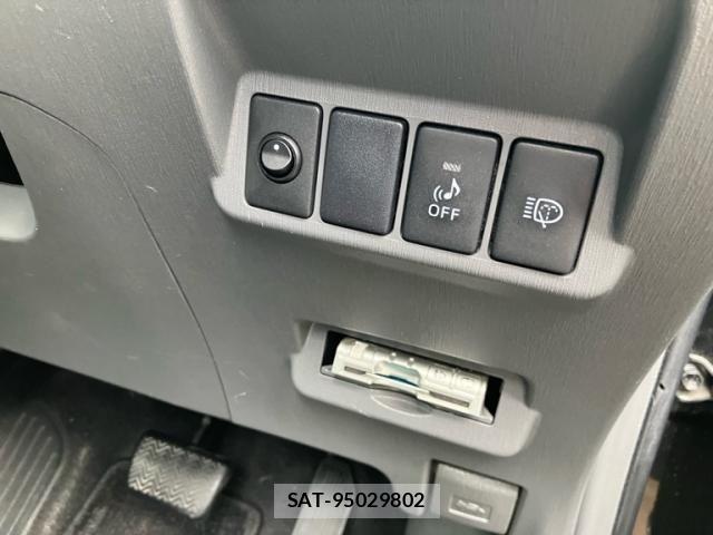 Toyota PRIUS ALPHA 2011-09 7329546-13
