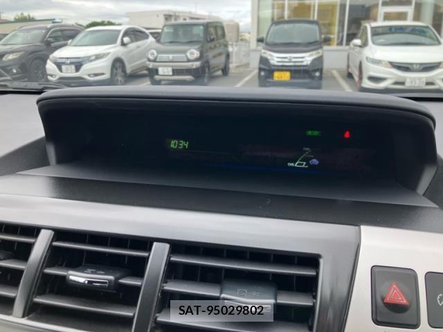 Toyota PRIUS ALPHA 2011-09 7329546-15