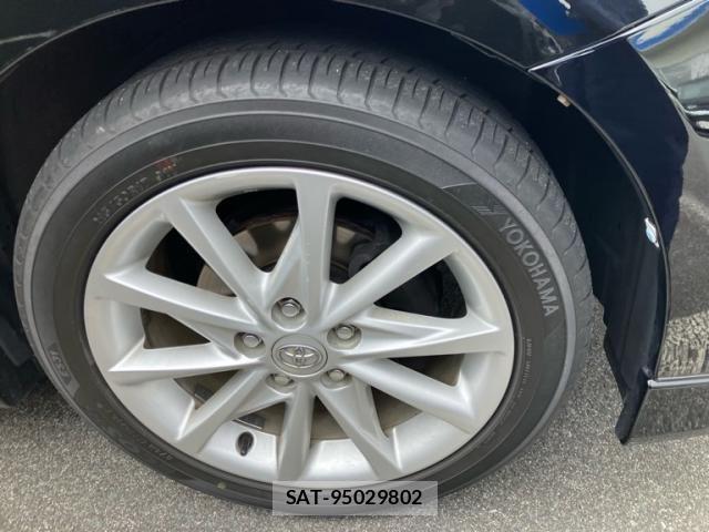 Toyota PRIUS ALPHA 2011-09 7329546-3