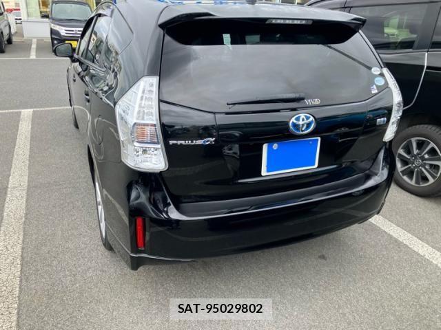 Toyota PRIUS ALPHA 2011-09 7329546-4