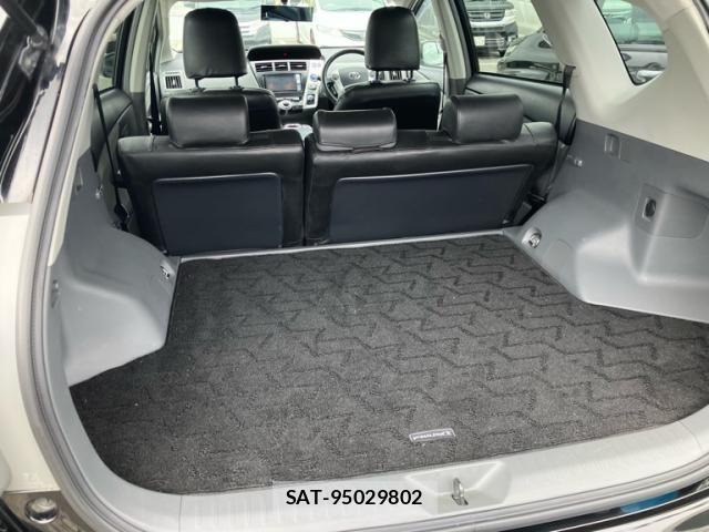 Toyota PRIUS ALPHA 2011-09 7329546-7