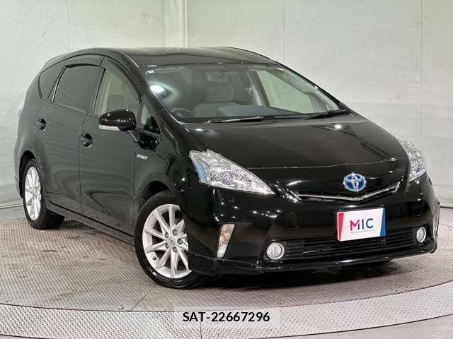 Toyota PRIUS ALPHA 2012-10 7329532-1