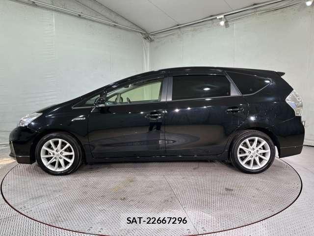 Toyota PRIUS ALPHA 2012-10 7329532-7