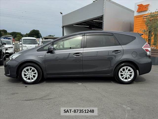 Toyota PRIUS ALPHA 2019-07 7329527-10
