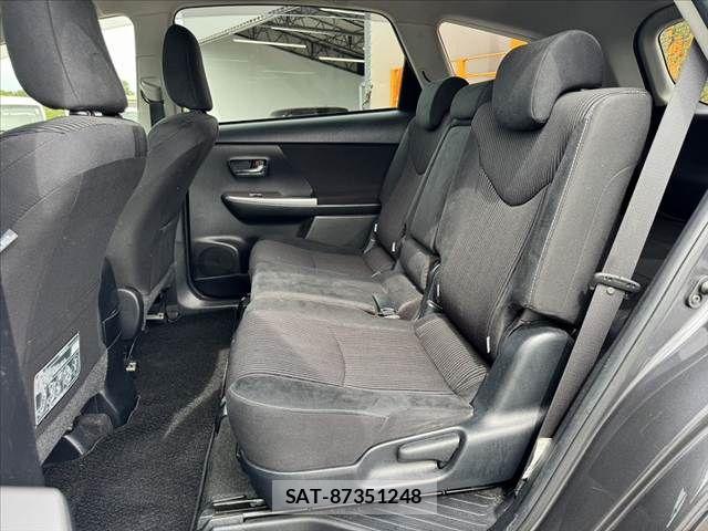 Toyota PRIUS ALPHA 2019-07 7329527-17