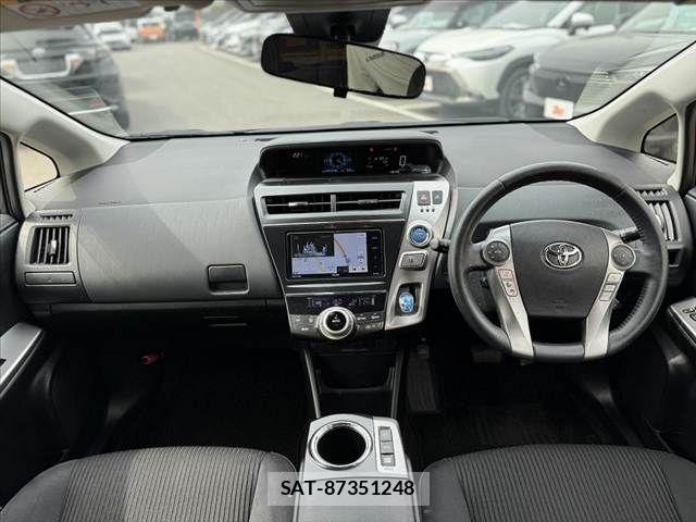 Toyota PRIUS ALPHA 2019-07 7329527-1