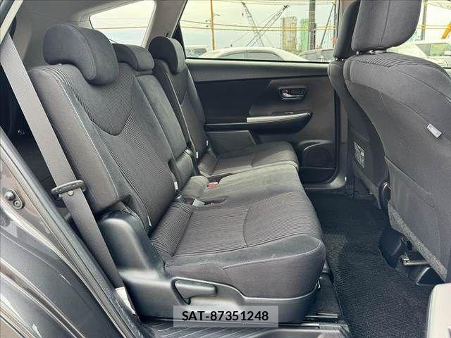 Toyota PRIUS ALPHA 2019-07 7329527-19