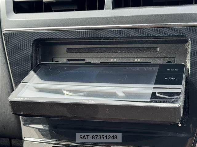 Toyota PRIUS ALPHA 2019-07 7329527-24