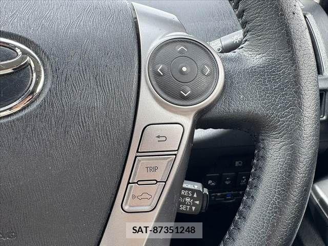Toyota PRIUS ALPHA 2019-07 7329527-28