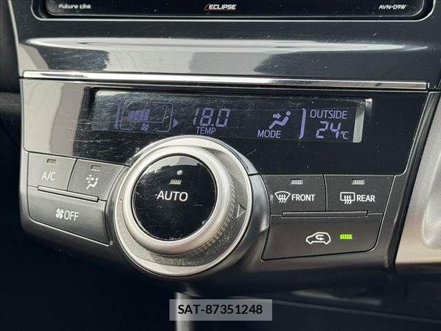 Toyota PRIUS ALPHA 2019-07 7329527-3
