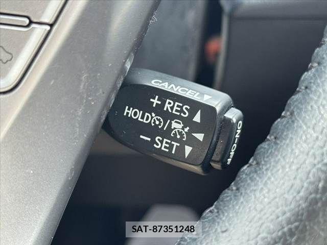 Toyota PRIUS ALPHA 2019-07 7329527-4