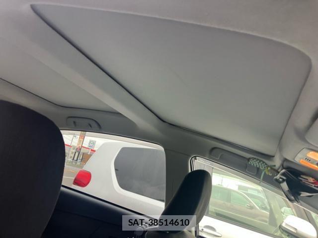 Toyota PRIUS ALPHA 2019-03 7329518-9