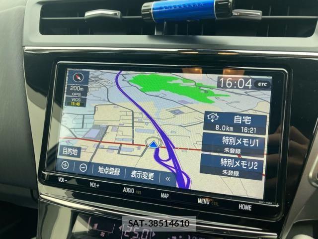 Toyota PRIUS ALPHA 2019-03 7329518-17