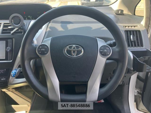 Toyota PRIUS ALPHA 2013-12 7359419-16