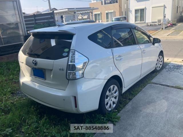 Toyota PRIUS ALPHA 2013-12 7359419-4