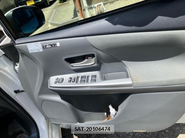 Toyota PRIUS ALPHA 2012-06 7359415-17