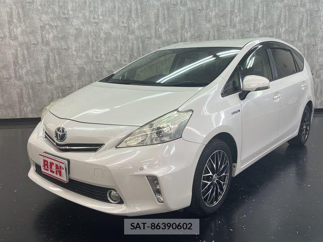 Toyota PRIUS ALPHA 2014-07 7359418-0