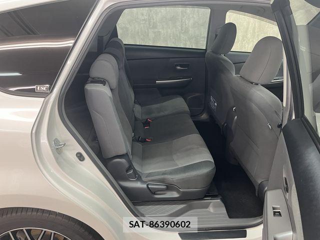 Toyota PRIUS ALPHA 2014-07 7359418-9