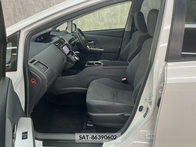 Toyota PRIUS ALPHA 2014-07 7359418-18