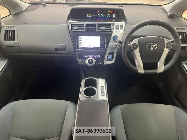 Toyota PRIUS ALPHA 2014-07 7359418-1