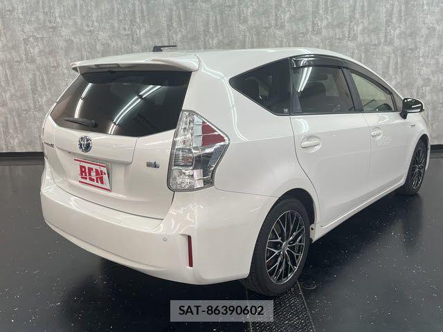 Toyota PRIUS ALPHA 2014-07 7359418-2