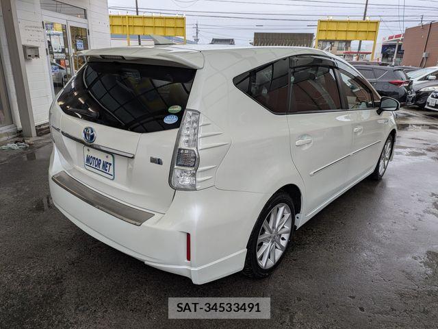 Toyota PRIUS ALPHA 2014-03 7359411-1