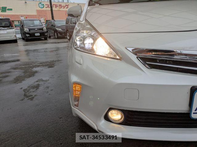 Toyota PRIUS ALPHA 2014-03 7359411-24