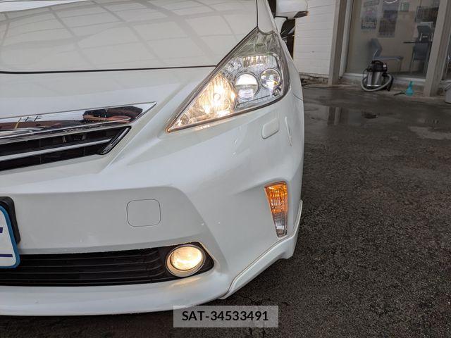 Toyota PRIUS ALPHA 2014-03 7359411-25