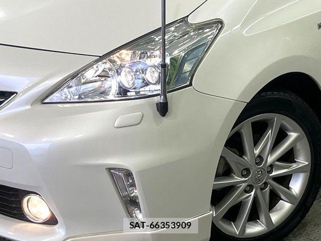 Toyota PRIUS ALPHA 2013-07 7359410-11