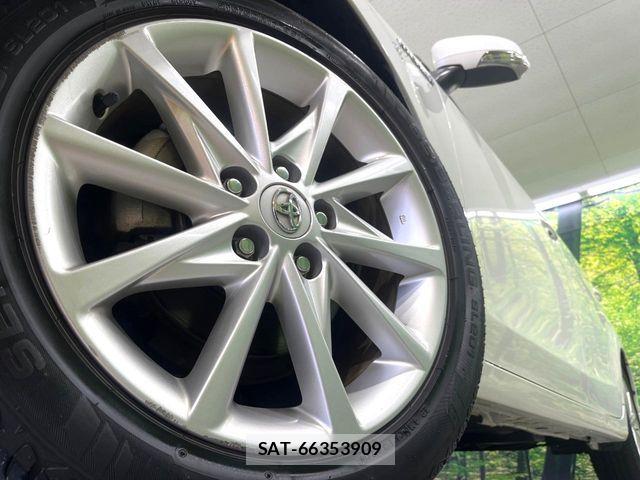 Toyota PRIUS ALPHA 2013-07 7359410-12