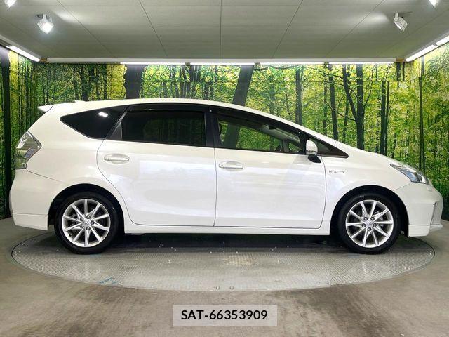 Toyota PRIUS ALPHA 2013-07 7359410-16