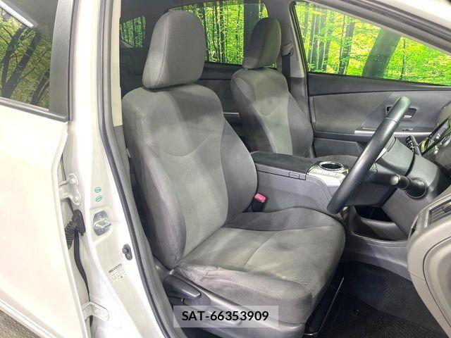 Toyota PRIUS ALPHA 2013-07 7359410-7