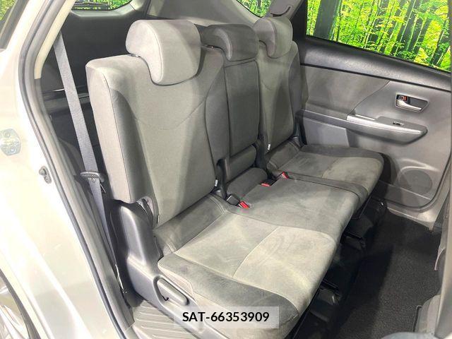 Toyota PRIUS ALPHA 2013-07 7359410-8