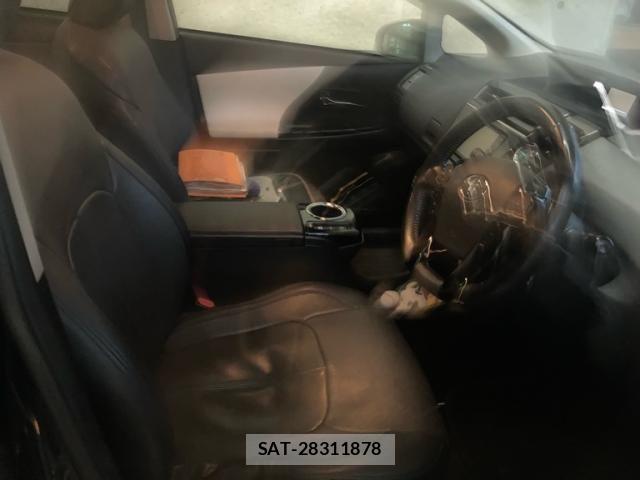 Toyota PRIUS ALPHA 2017-02 7359408-6
