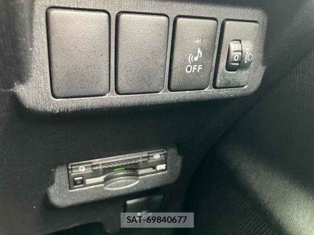 Toyota PRIUS ALPHA 2015-07 7359420-12