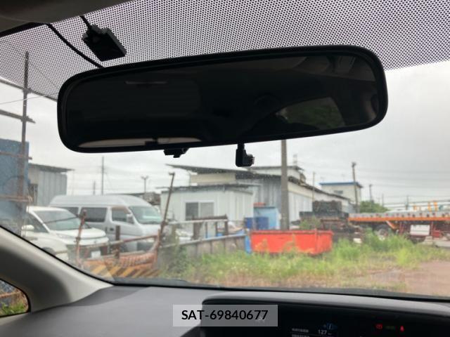 Toyota PRIUS ALPHA 2015-07 7359420-18