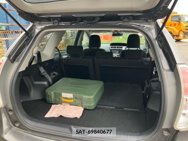 Toyota PRIUS ALPHA 2015-07 7359420-7